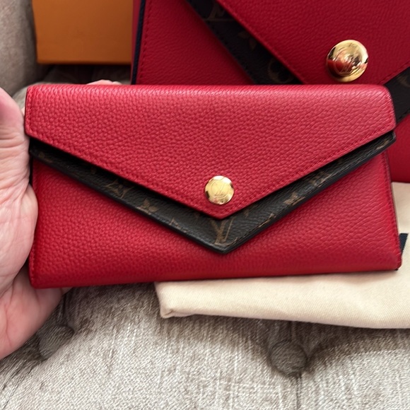 Louis Vuitton Double V Bag & Double V Wallet Bundle - Picture 11 of 16